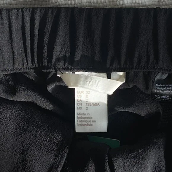 H&M Pants - Picture 5 of 5